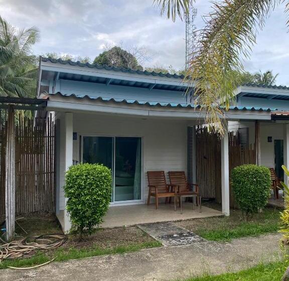 اتاق استاندارد با چشم‌انداز باغ, Smile Resort Koh Mook