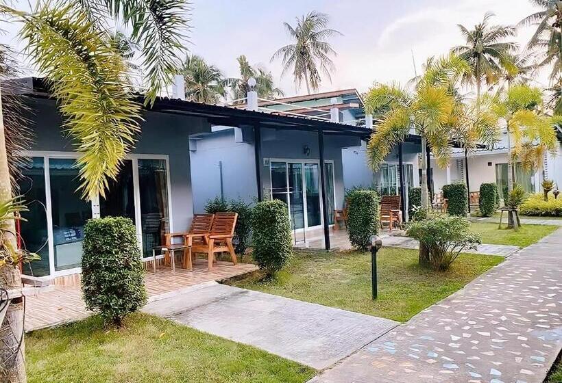 اتاق سوپریور, Smile Resort Koh Mook