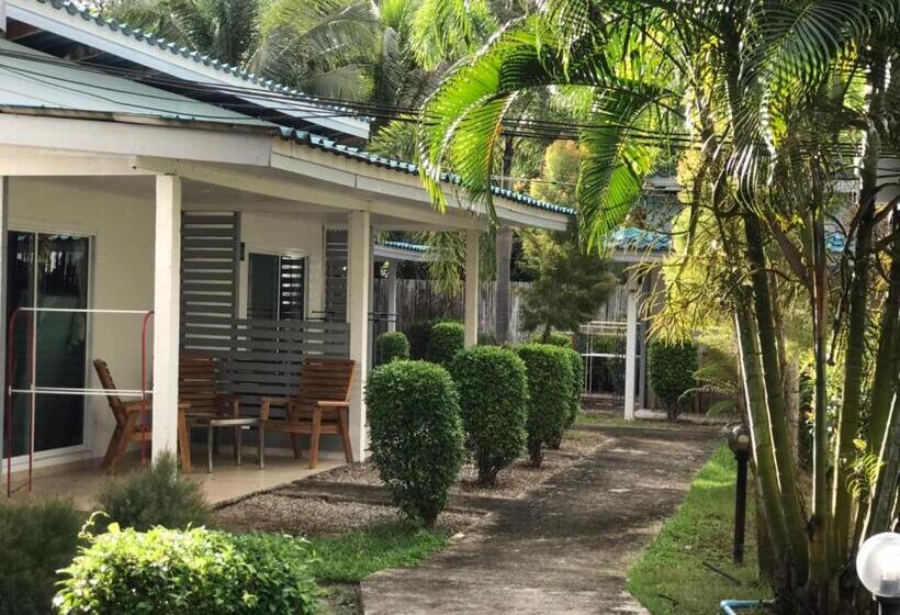 اتاق خانوادگی, Smile Resort Koh Mook