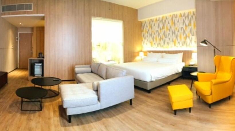 سوییت جونیور, The Zuri Hotel Palembang