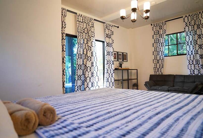 Standard Single Room Single Bed, Alma Azul
