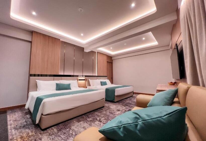 سوییت اجرایی, Crystal Inn