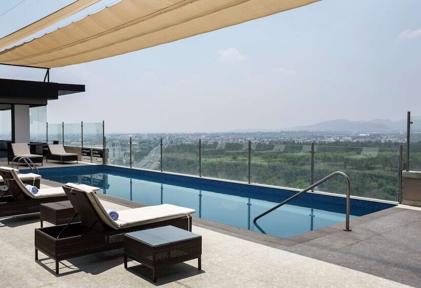 اتاق استاندارد با 2 تخت دوبل, Hampton Inn San Luis Potosi