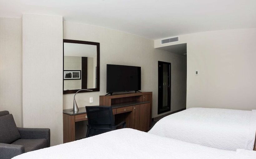اتاق استاندارد با 2 تخت دوبل, Hampton Inn San Luis Potosi