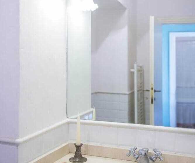 ویلای لوکس 1 خوابه, Petrolo