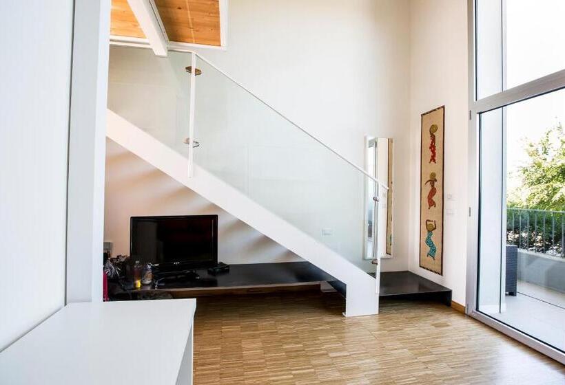 اتاق استاندارد چهار تخته, Il Portico