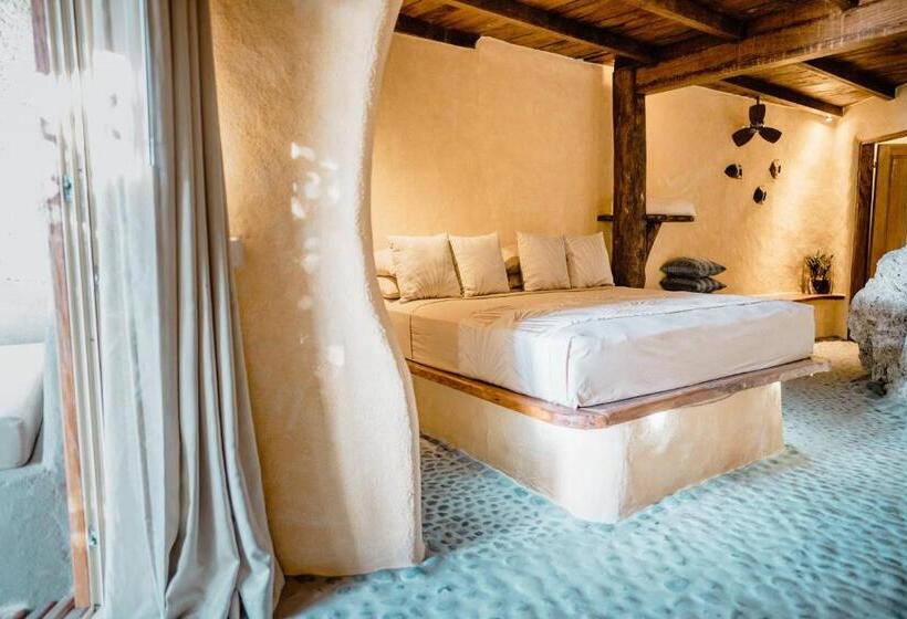 Deluxe Suite King Bed, Rockwater Resort
