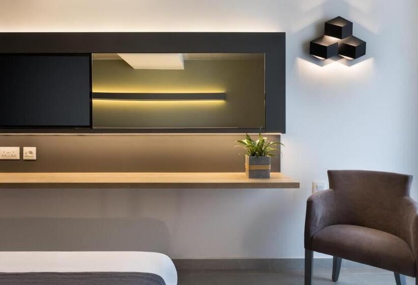 اتاق خانوادگی, Azur Hotel By St Hotels