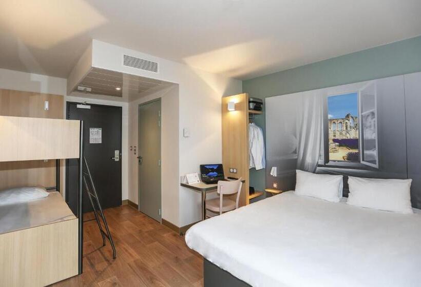 اتاق خانوادگی, B&b Hotel Les Herbiers