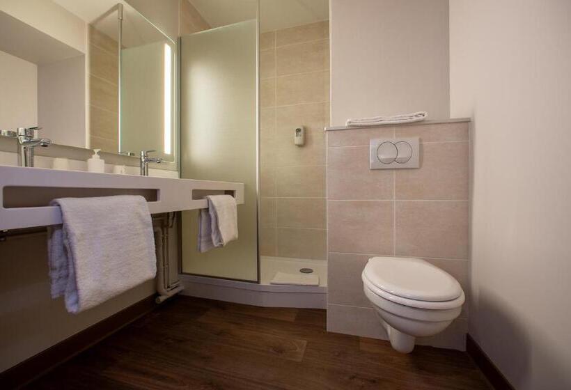اتاق خانوادگی, B&b Hotel Les Herbiers