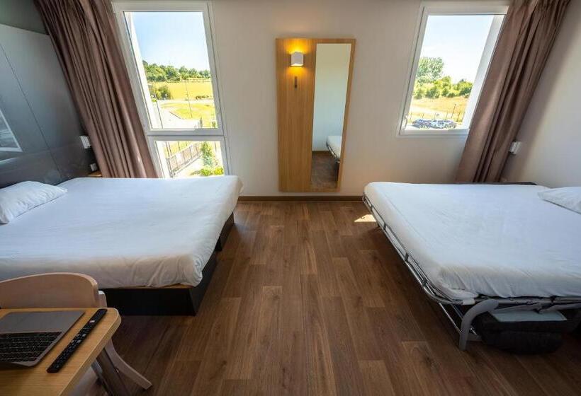 اتاق سوپریور خانوادگی, B&b Hotel Les Herbiers