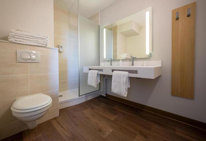 اتاق سوپریور خانوادگی, B&b Hotel Les Herbiers
