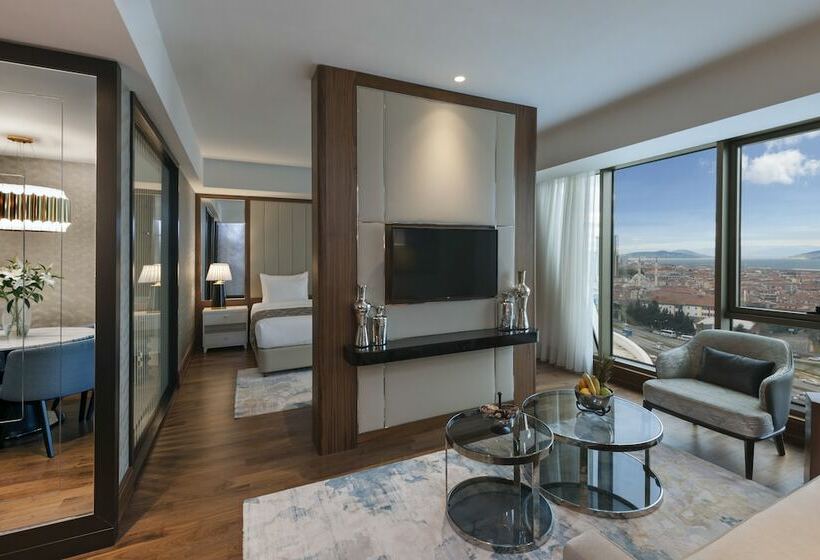 سوئیت با تخت بزرگ, Elite World Grand Istanbul Kucukyali