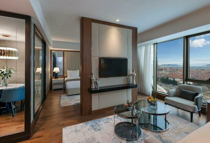 سوئیت با تخت بزرگ, Elite World Grand Istanbul Kucukyali