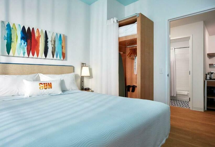 سوئیت 2 خوابه, Universal S Endless Summer Resort  Surfside Inn And Suites