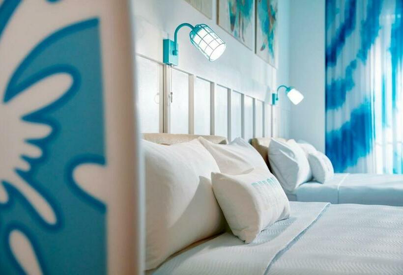 2 Bedroom Suite Pool View, Universal S Endless Summer Resort  Surfside Inn And Suites
