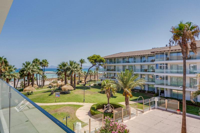 آپارتمان 1 خوابه با چشم‌انداز جانبی دریا, Playa Esperanza Resort