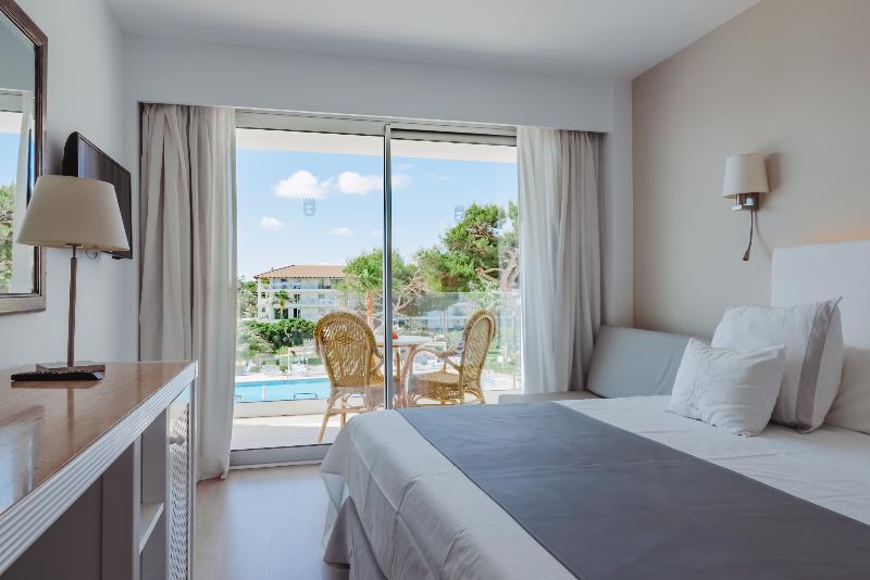 اتاق اساندارد با چشم‌انداز جانبی به دریا, Playa Esperanza Resort