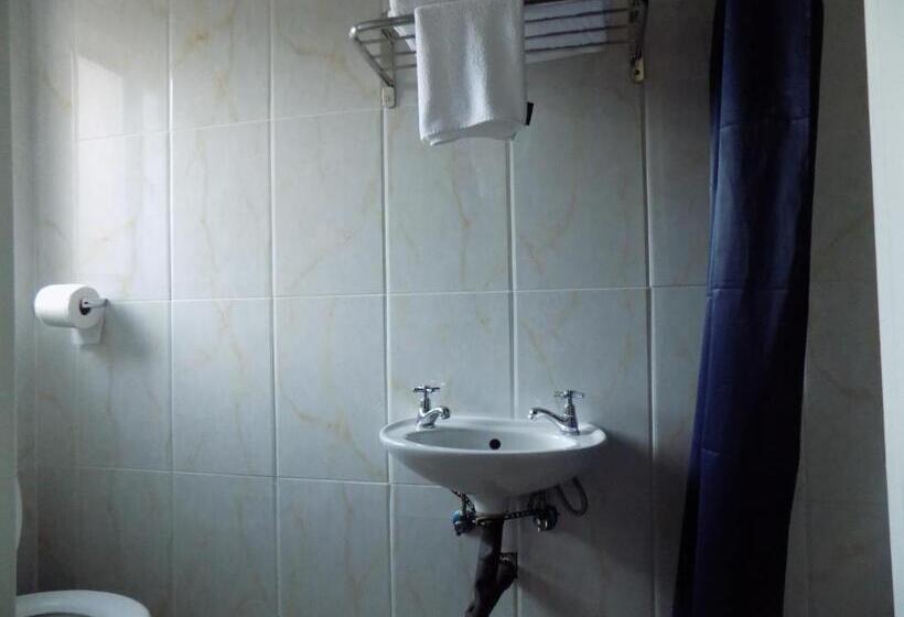 اتاق لوکس, Streets Of Gold Guest House