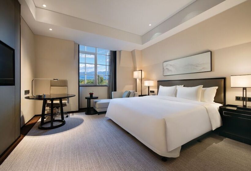 اتاق استاندارد با تخت دوبل, Crowne Plaza Huailai By Ihg