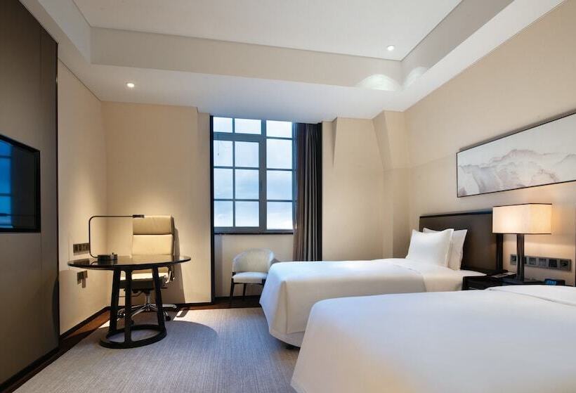 اتاق استاندارد با تخت دوبل, Crowne Plaza Huailai By Ihg