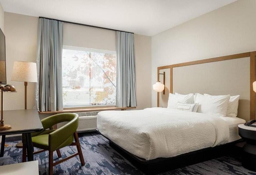 اتاق استاندارد با تخت بزرگ, Fairfield Inn & Suites By Marriott Salina