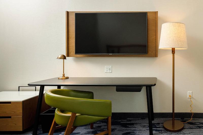 اتاق استاندارد با تخت بزرگ, Fairfield Inn & Suites By Marriott Salina