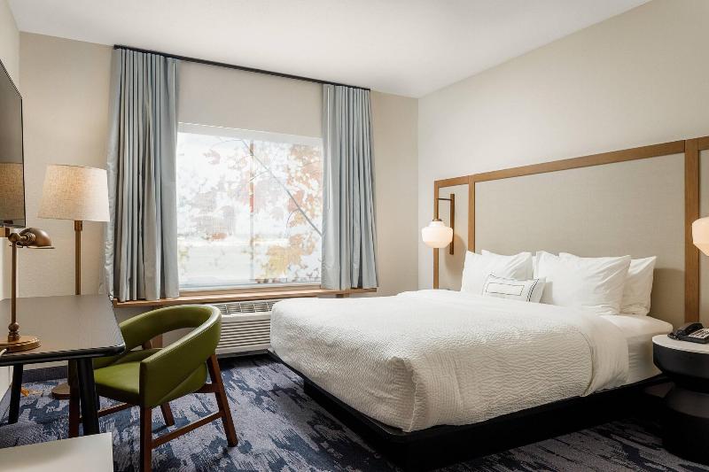 اتاق استاندارد با تخت بزرگ, Fairfield Inn & Suites By Marriott Salina