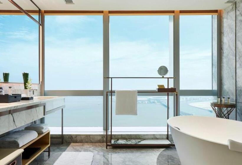 سوئیت با تخت بزرگ, Intercontinental Zhuhai, An Ihg