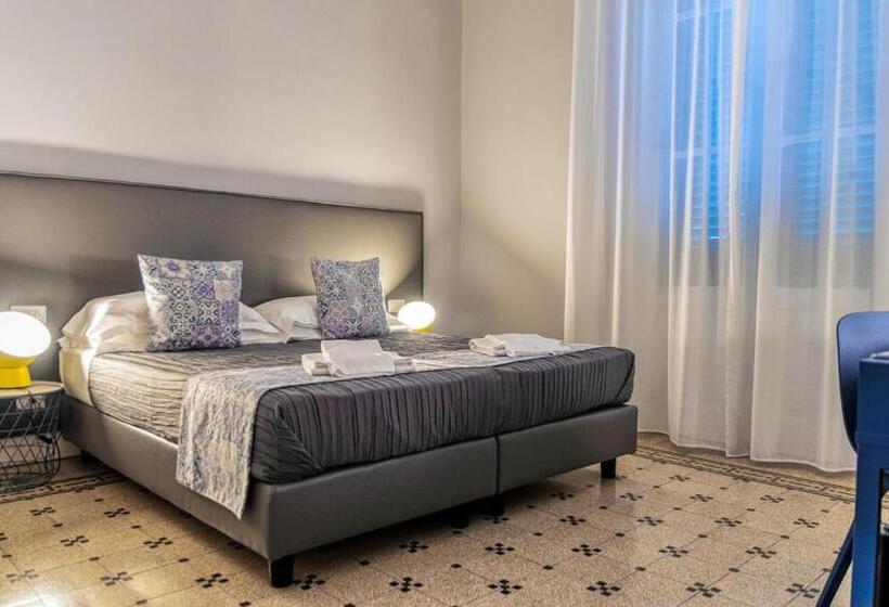 Comfort room with balcony, Re Vittorio De Luxe