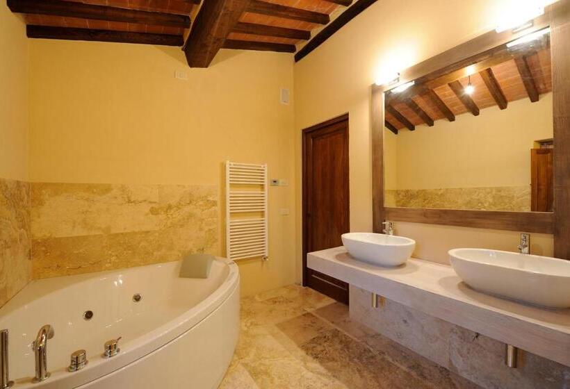 سوئیت با تخت بزرگ, Villa Fontanicchio