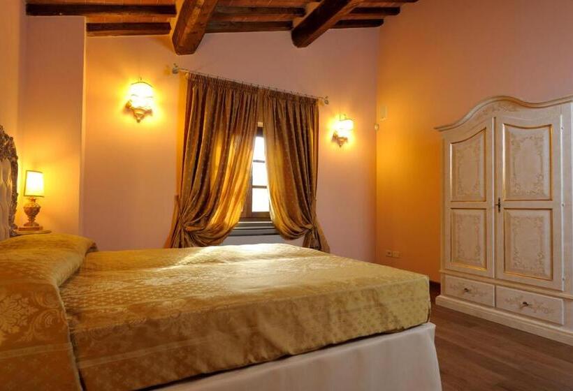 سوئیت با تخت بزرگ, Villa Fontanicchio