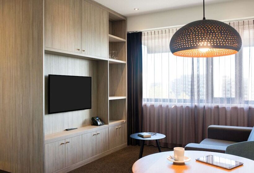 آپارتمان 2 خوابه, Adagio Amsterdam City South