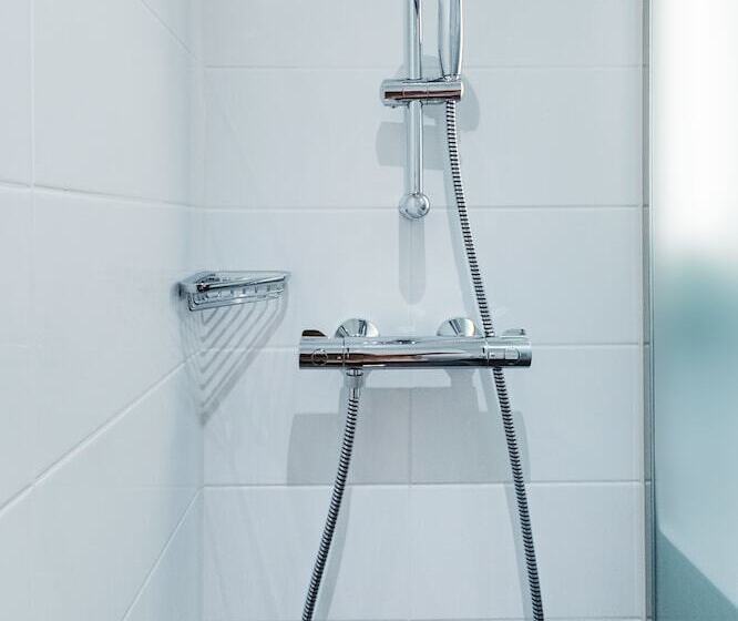 اتاق استاندارد, B&b Hotel Zürich Airport