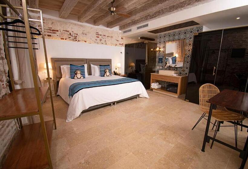 اتاق استاندارد با چشم‌انداز استخر, Casa La Factoria By Faranda Boutique, A Member Of Radisson Individuals