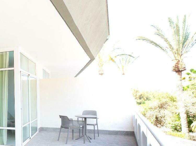 스위트, Gara Suites Golf & Spa