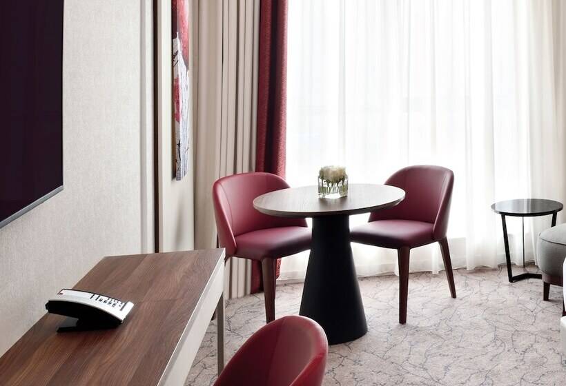اتاق لوکس, Mövenpick Hotel Apartments Downtown Dubai