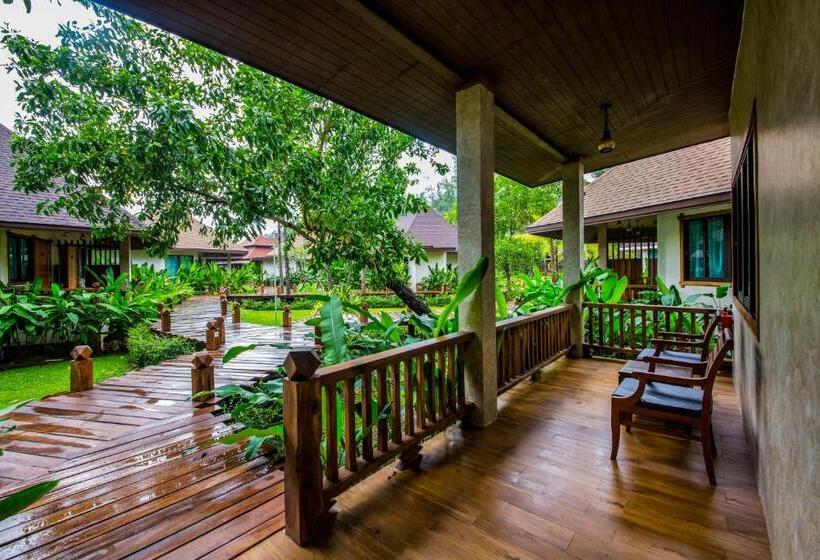 اتاق استاندارد سه نفره, Naiyang Park Resort   Sha Extra Plus