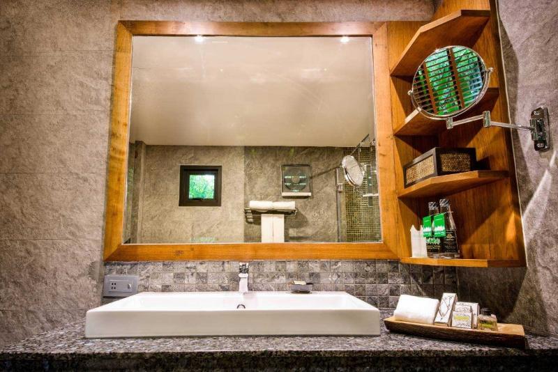 اتاق لوکس, Naiyang Park Resort   Sha Extra Plus