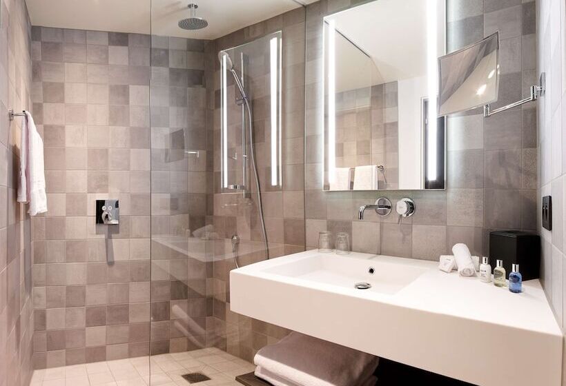 اتاق خانوادگی, Radisson Blu Hotel, Bruges