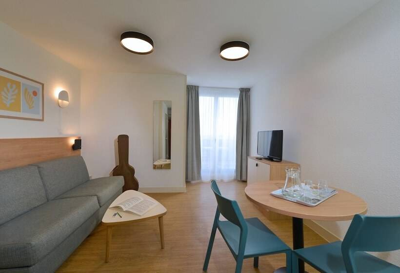 استودیوی استاندارد با چشم‌انداز دریا, Residence Resideal Antibes
