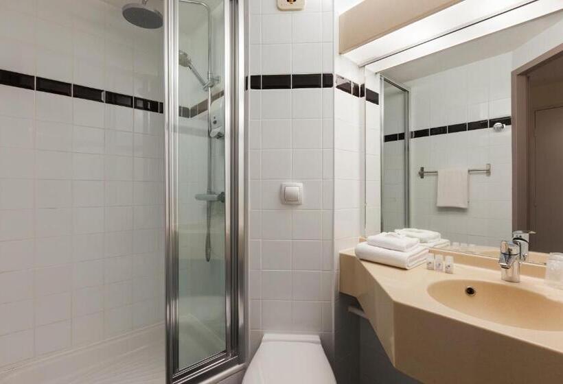 اتاق استاندارد سه نفره, The Originals City, Tabl'Hôtel, Amiens