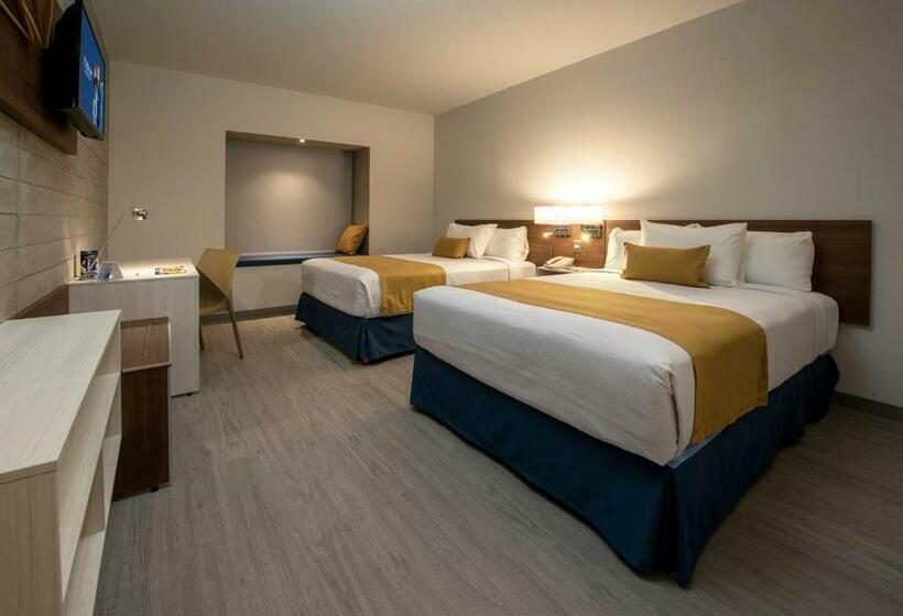 اتاق استاندارد با 2 تخت دوبل, Microtel Inn & Suites By Wyndham San Luis Potosi