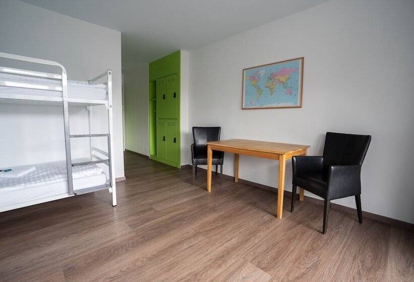 Economy Quadruple Room, Nyon Hostel