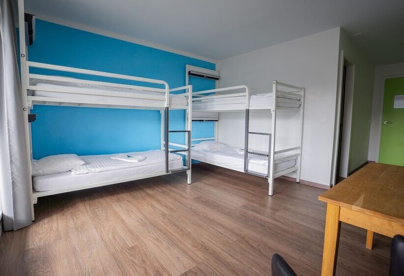 Economy Quadruple Room, Nyon Hostel