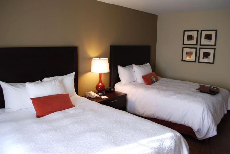 اتاق استاندارد چهار تخته, B&b Hotel Marseille La Valentine St Menet