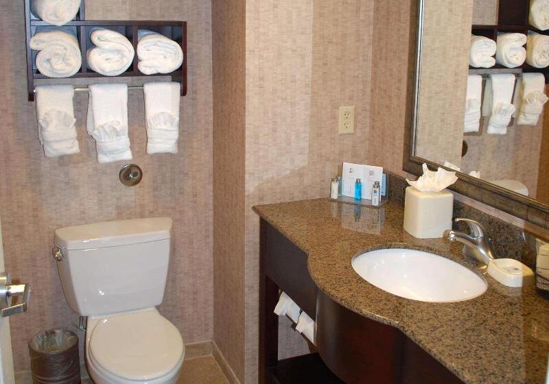 اتاق استاندارد چهار تخته, B&b Hotel Marseille La Valentine St Menet