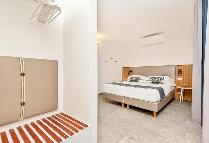 اتاق استاندارد با چشم‌انداز شهر, Colonna 24 Luxury Room In Portovenere Near 5 Terre