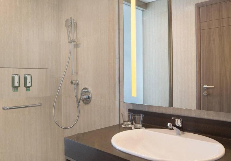 اتاق استاندارد با چشم‌انداز استخر, Fairfield By Marriott Belitung
