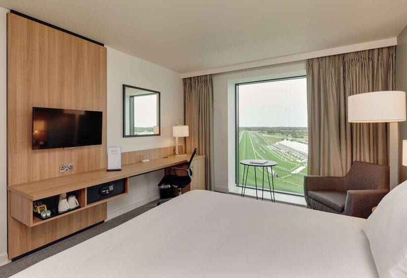 Standard Room Double Bed with Views, Hilton Garden Inn Doncaster Racecourse